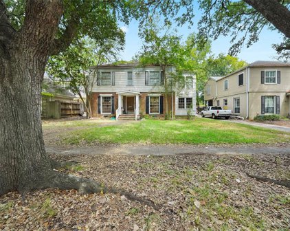 3774 Sunset Boulevard, West University Place