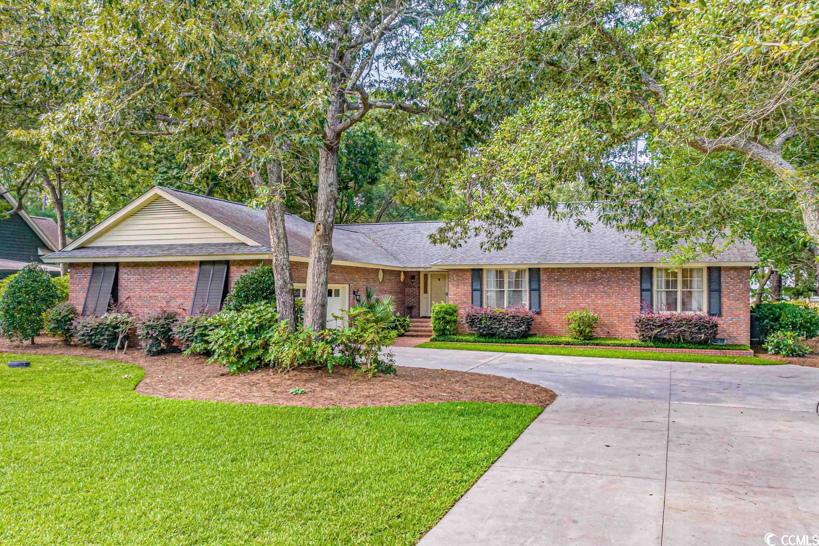 MLS 2311804 Litchfield Country Club 164 Old Cedar Loop, Pawleys