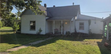 204 W Elm Street, Blue Mound