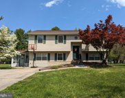10 White Pine Dr, Medford image