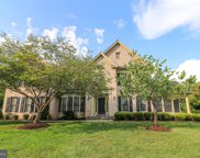 5712 Yewing   Way, Gainesville image