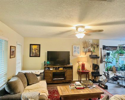 14846 Crockett Road, Willis