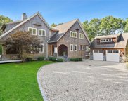 122 Middle Line, Southampton image