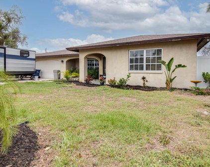 419 Dorchester Drive, Venice