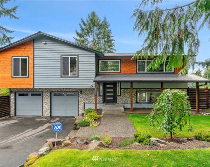 8807 Shadow Wood Drive, Everett