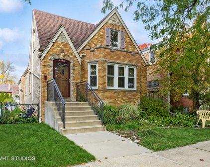 6128 N Naper Avenue, Chicago