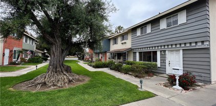 10142 Ascot Circle, Huntington Beach