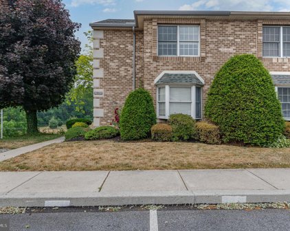 4273 Nantucket Dr, Mechanicsburg