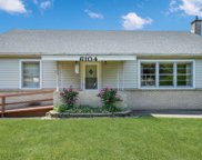 6104 Janes Avenue, Downers Grove image