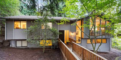 700 W Sunset Way, Issaquah