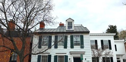 1245 Nw 34th St Nw, Washington
