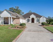 7492 Lillie Valley Dr, Gonzales image