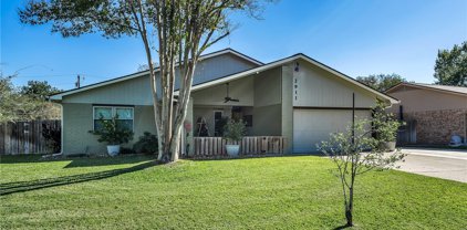 2911 Normand Drive, College Station