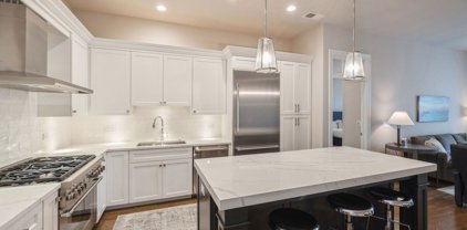 105 S Cottage Hill Avenue Unit #204, Elmhurst