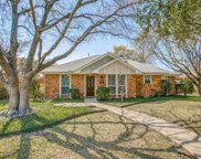 125 Meadowglen  Circle, Coppell image