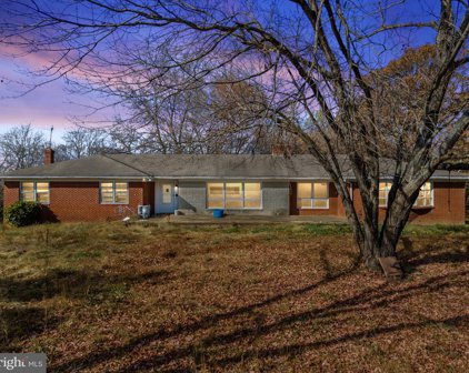 5491 Johnson Lane, Reva