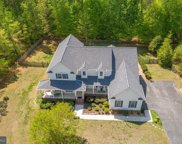 90 Town And Country   Drive, Fredericksburg image