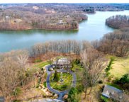 24 Lakewood Dr, Media image