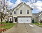 5555 Misty Hill Circle, Clemmons image