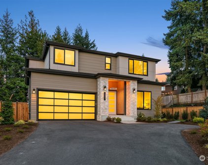 1079 NW Inneswood Drive, Issaquah