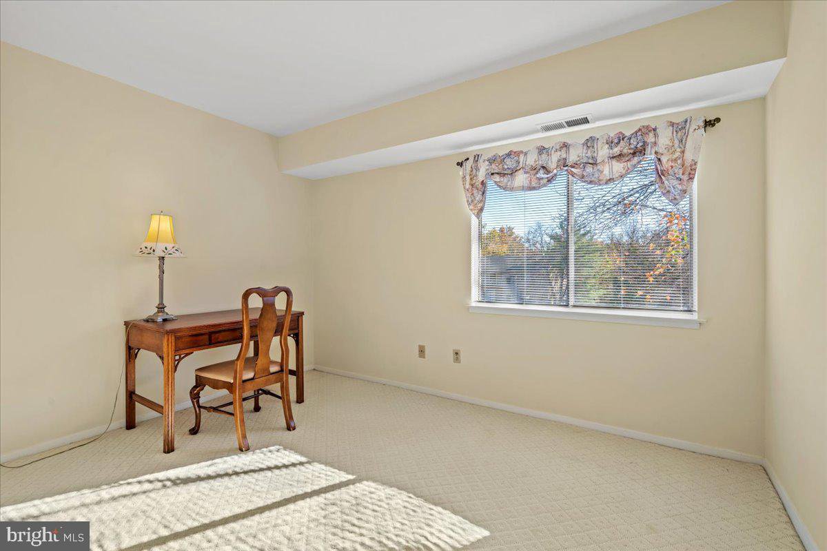 7984 Audubon Avenue Unit 203, Alexandria, 22306