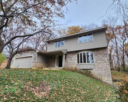 6080 Mill Street, Shorewood