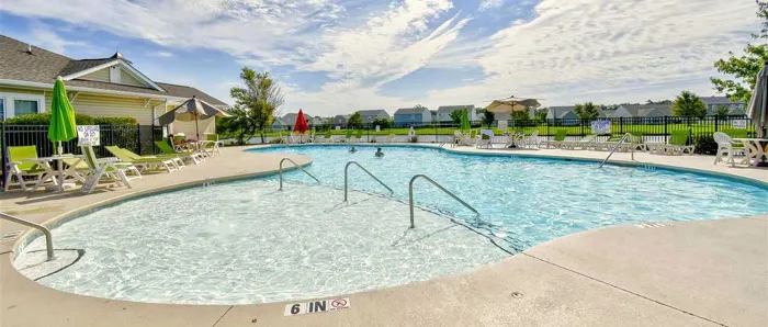 Pool and Clubhouse at Woodbury in Palmetto Pointe