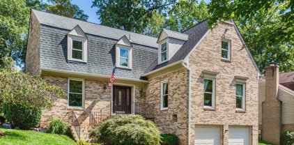 9610 Reach Rd, Potomac