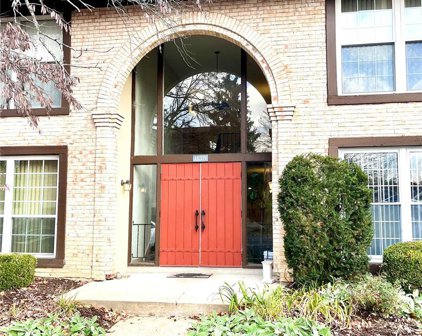 11709 Casa Grande  Drive Unit #D, St Louis