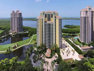 Vistas Luxury Condominiums
