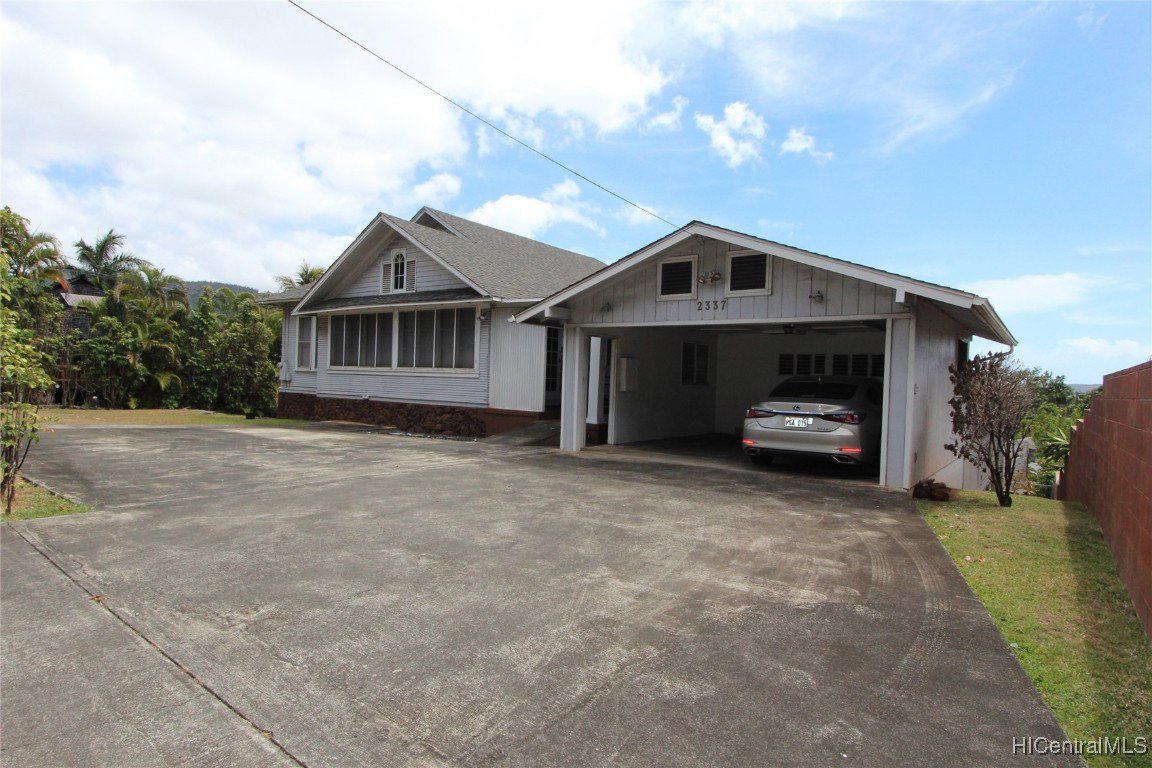 2337 East Manoa Road, Honolulu, 96822