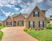 208 Blackthorn Ln, Gallatin image