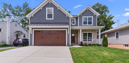 1031 Kinstern  Drive, Des Peres