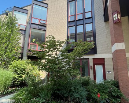 1246 W Cottage Place, Chicago