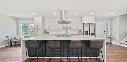 9642 Cinnamon Creek Dr, Vienna