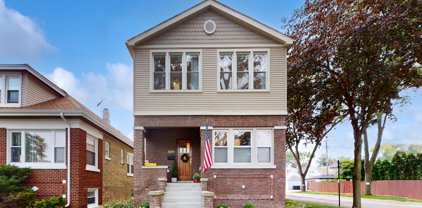5659 W Warwick Avenue, Chicago