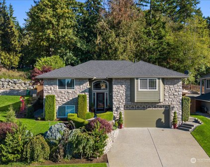 18311 Hawksview Drive, Arlington