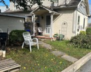 206 E Main St, Atglen image