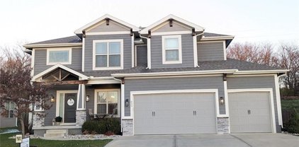839 Creekmoor Pond Lane, Raymore