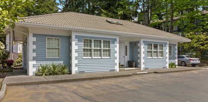 23815 Edmonds Way, Edmonds
