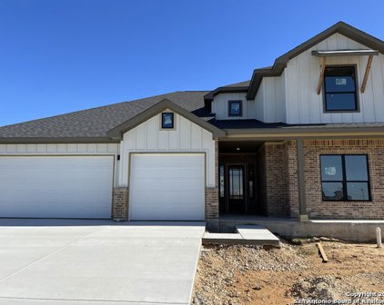 141 West Magnolia Cir., La Vernia