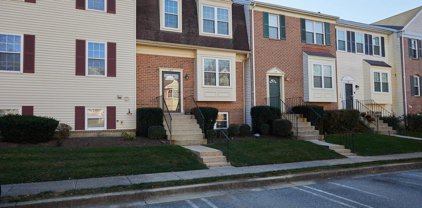 107 Autumn Flower Ln, Gaithersburg