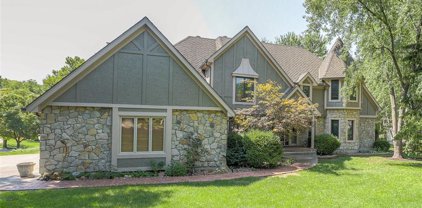404 NW Briarcliff Parkway, Kansas City