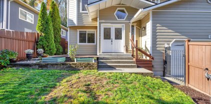 7327 Dumar Way SW, Seattle