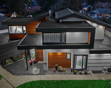 1075 Belvedere Drive, North Vancouver