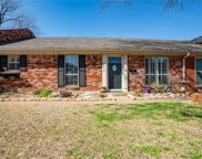 5012 Lake Shore  Drive, Waco image