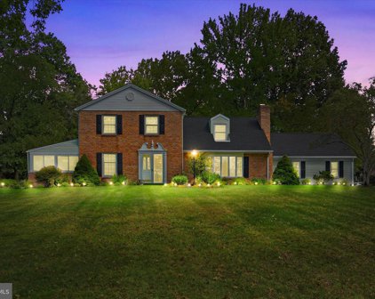 4351 Crestview Rd, Harrisburg