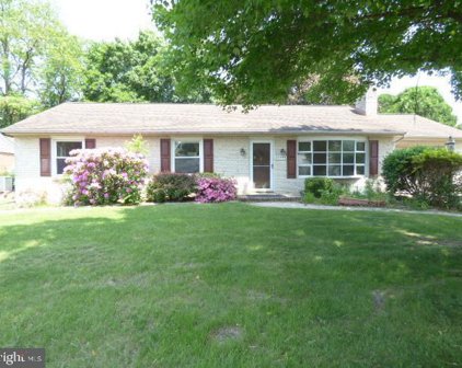 17940 Oak Ridge Dr, Hagerstown