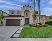 842 Hawthorn Ter, Weston image
