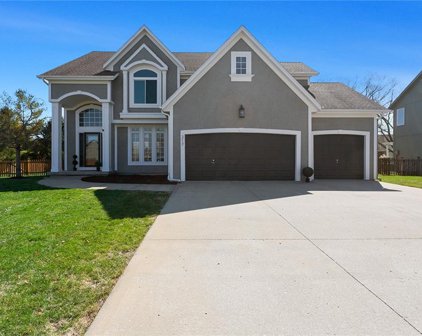 217 NE Hidden Valley Lane, Lee's Summit